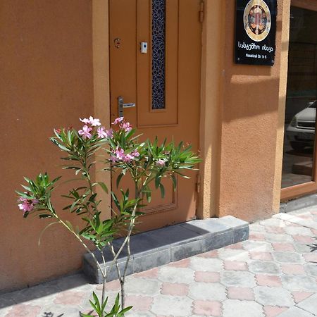 Hotel Isaka Tiflis Oda fotoğraf