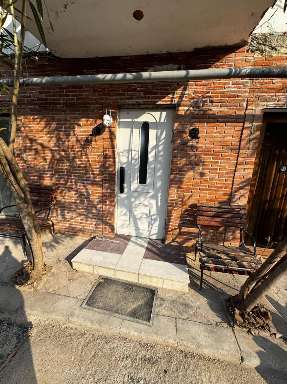 Hotel Isaka Tiflis Dış mekan fotoğraf