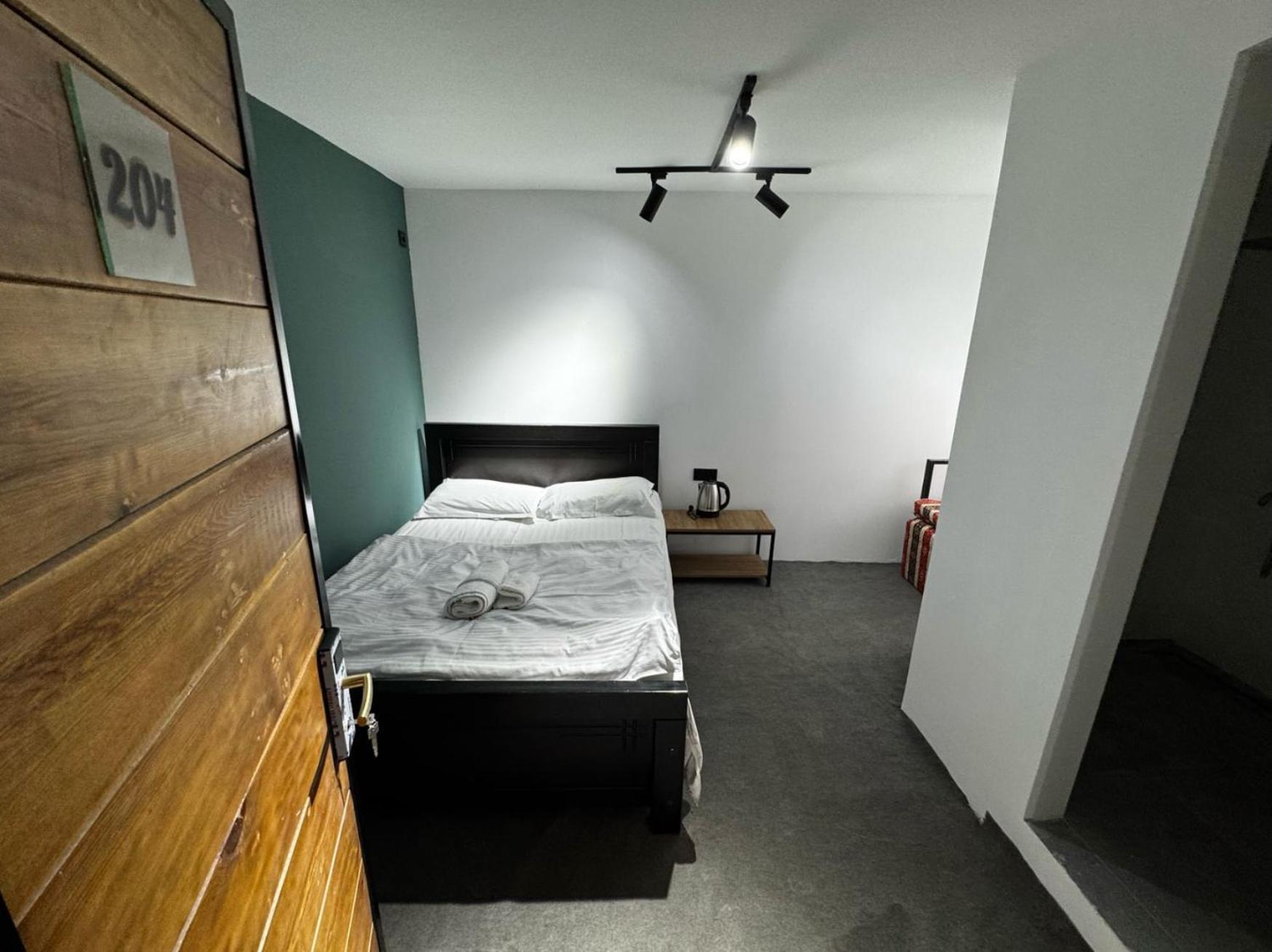 Hotel Isaka Tiflis Dış mekan fotoğraf