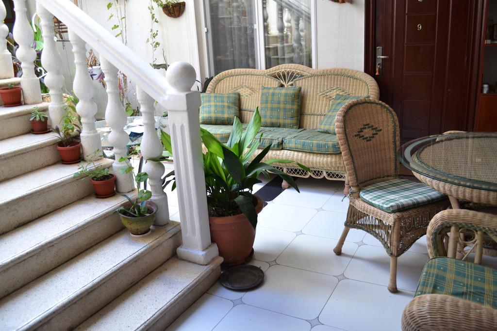 Hotel Isaka Tiflis Dış mekan fotoğraf