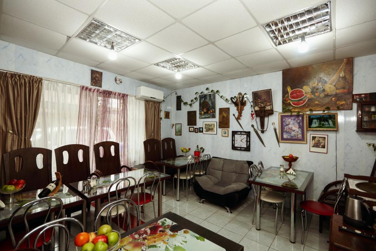 Hotel Isaka Tiflis Dış mekan fotoğraf