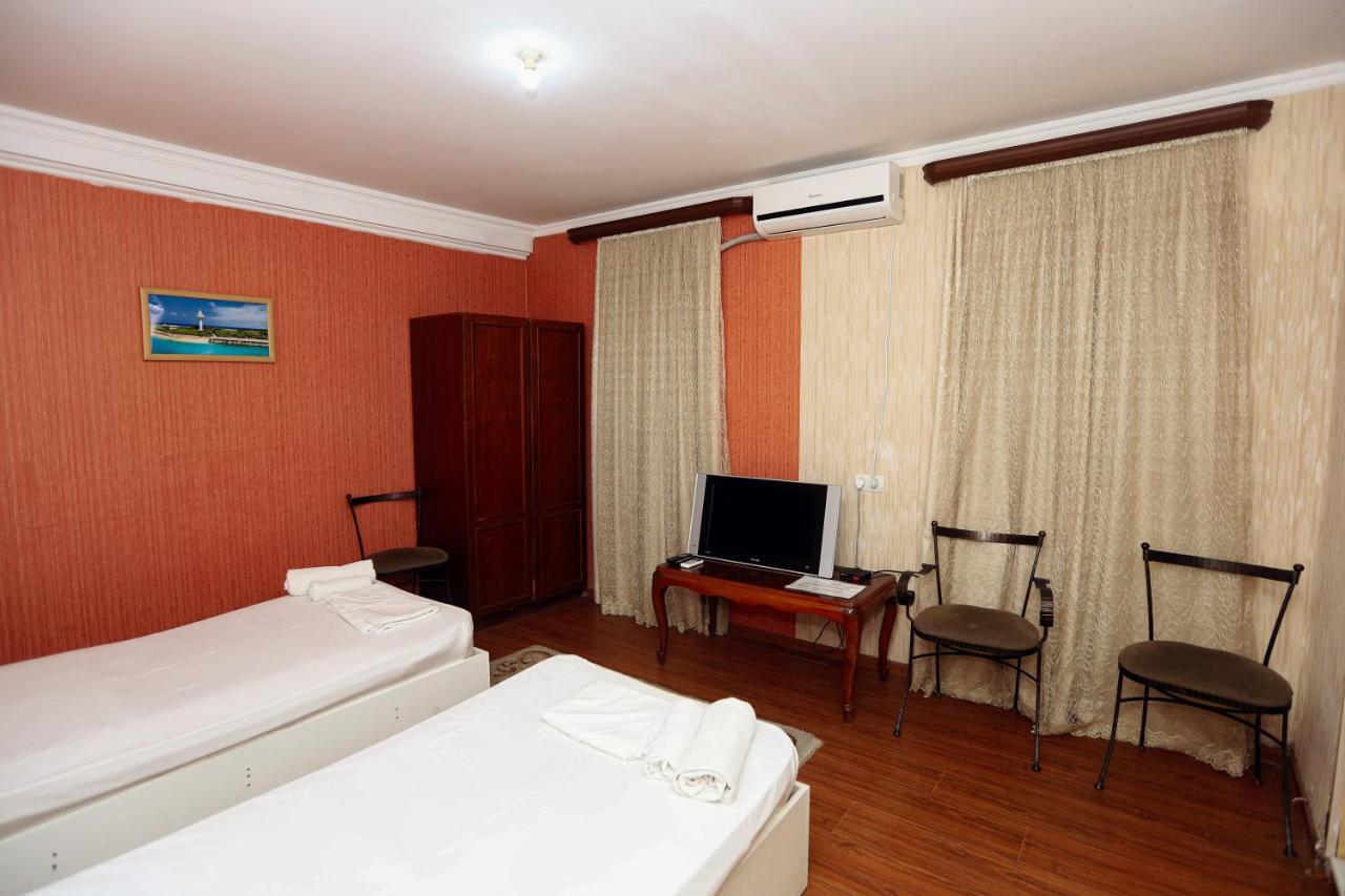 Hotel Isaka Tiflis Dış mekan fotoğraf