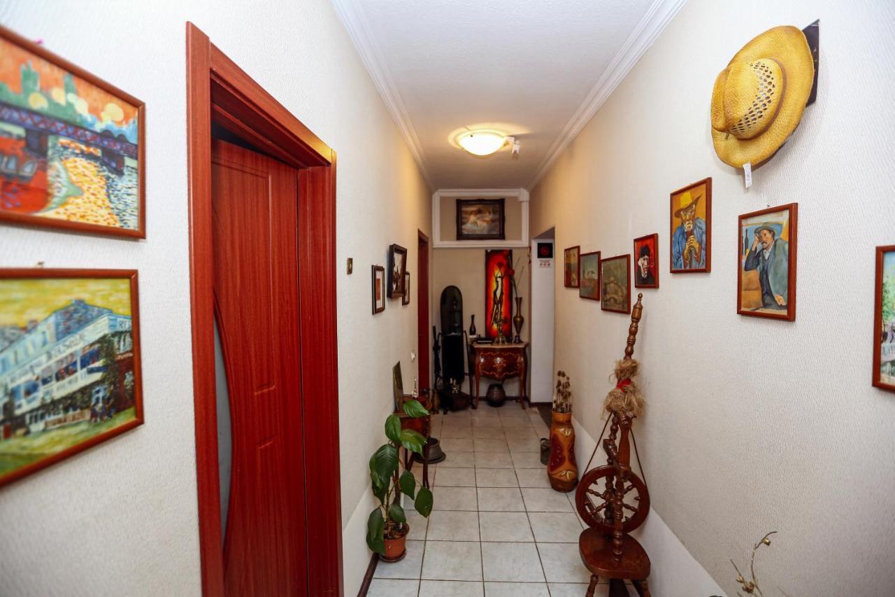 Hotel Isaka Tiflis Dış mekan fotoğraf