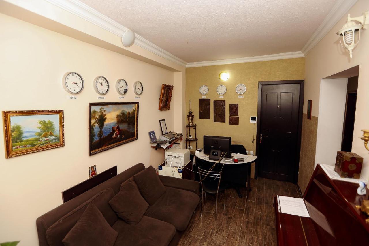 Hotel Isaka Tiflis Dış mekan fotoğraf