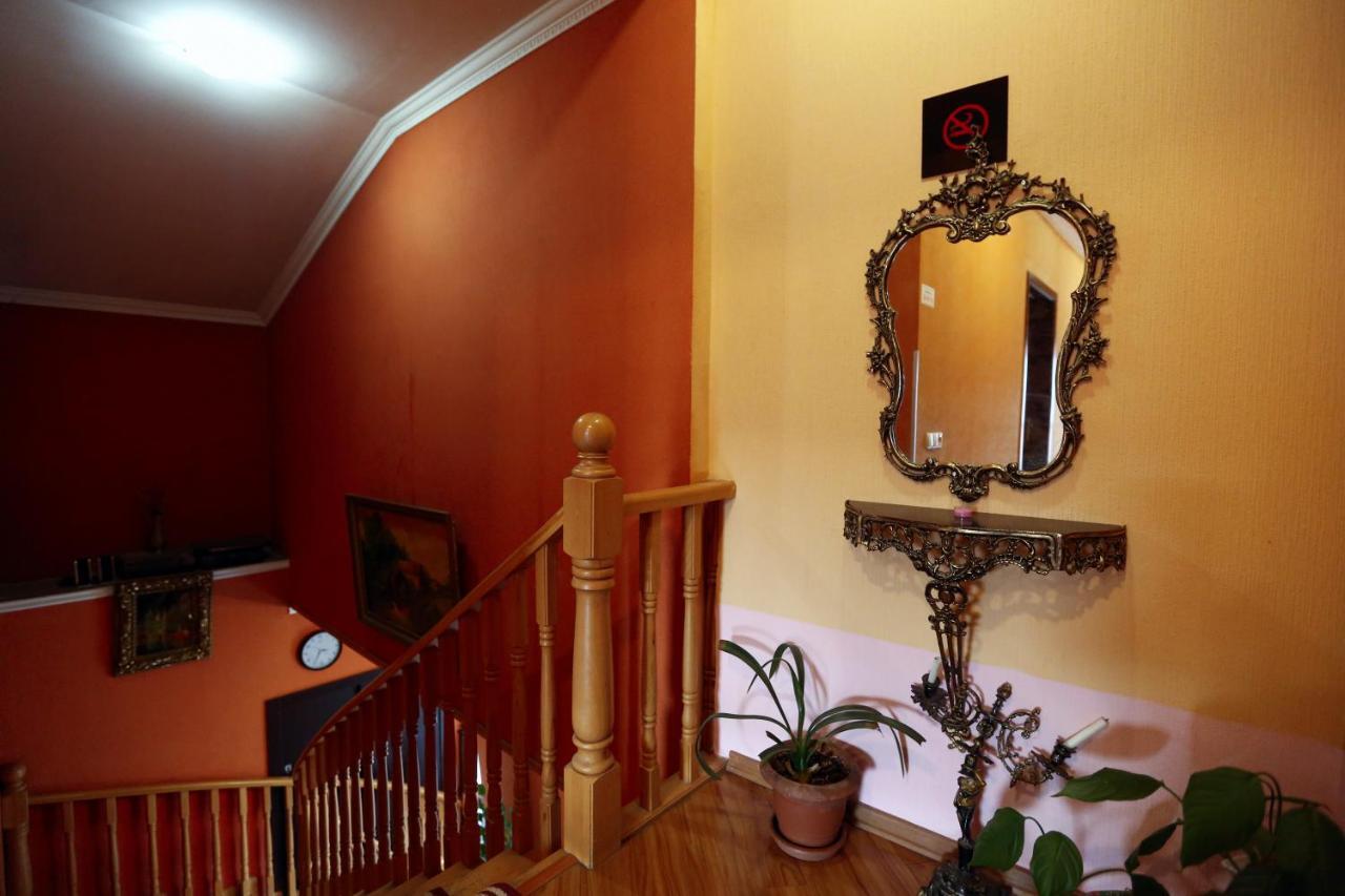 Hotel Isaka Tiflis Dış mekan fotoğraf