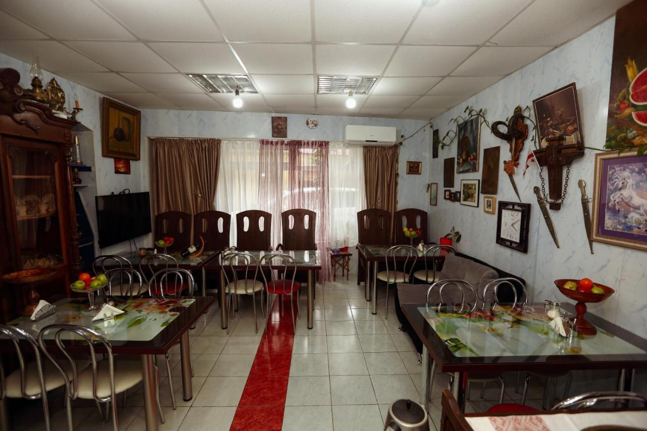 Hotel Isaka Tiflis Dış mekan fotoğraf